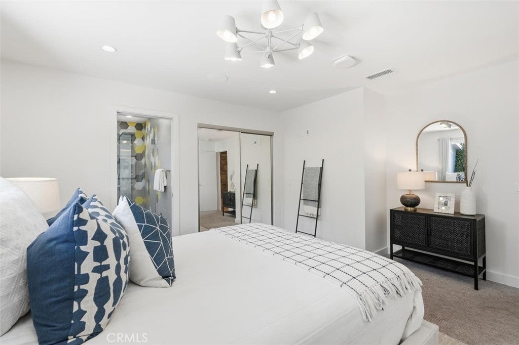 Long Beach, California, 90815, United States, 4 Bedrooms Bedrooms, ,4 BathroomsBathrooms,Residential,Active,1999914