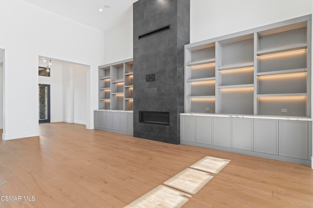 Camarillo, California, 93010, United States, 6 Bedrooms Bedrooms, ,7 BathroomsBathrooms,Residential,Active,2013156