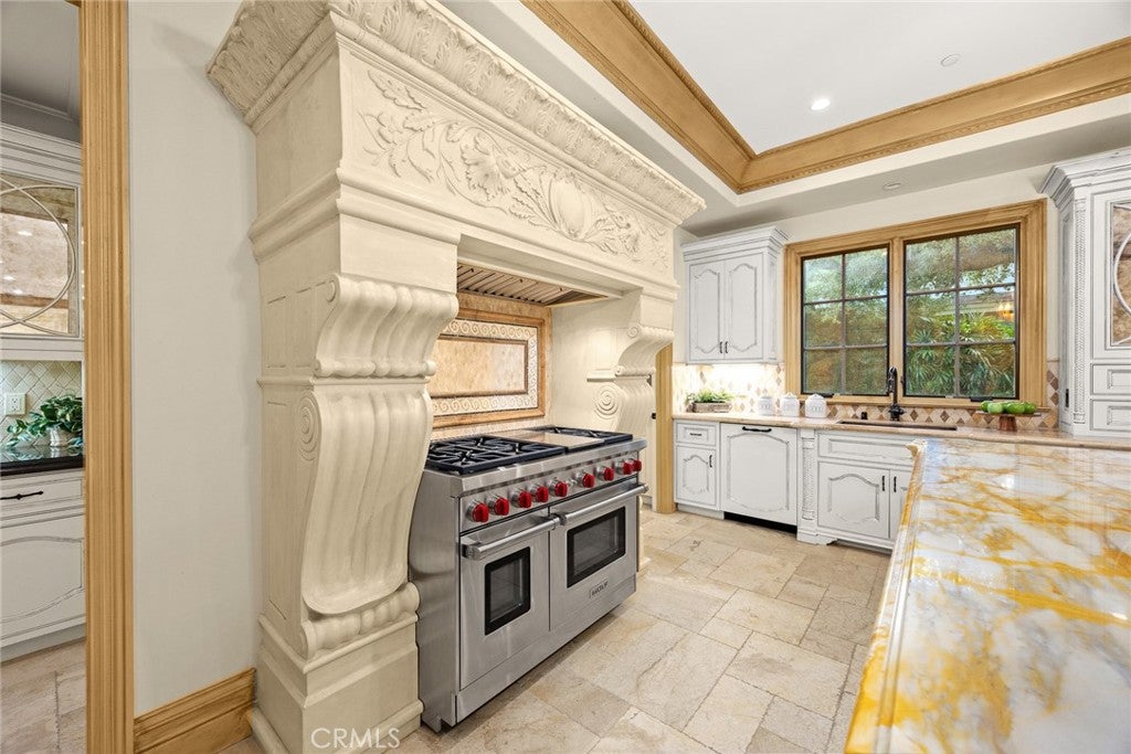 Arcadia, California, 91007, United States, 4 Bedrooms Bedrooms, ,5 BathroomsBathrooms,Residential,Active,2015840