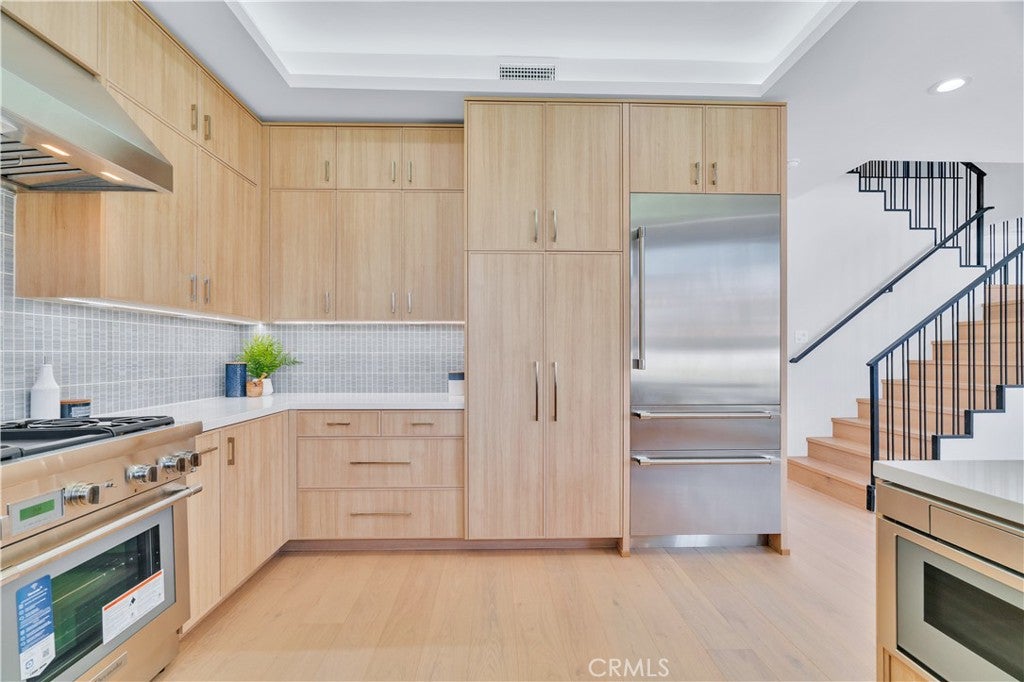 Redondo Beach, California, 90278, United States, 5 Bedrooms Bedrooms, ,5 BathroomsBathrooms,Residential,Active,1959976