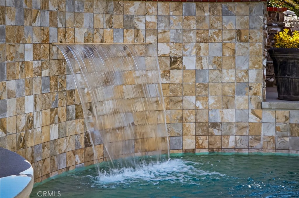 Redlands, California, 92373, United States, 4 Bedrooms Bedrooms, ,4 BathroomsBathrooms,Residential,Active,2022325