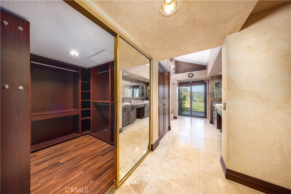 Pomona, California, 91766, United States, 5 Bedrooms Bedrooms, ,5 BathroomsBathrooms,Residential,Active,1989773