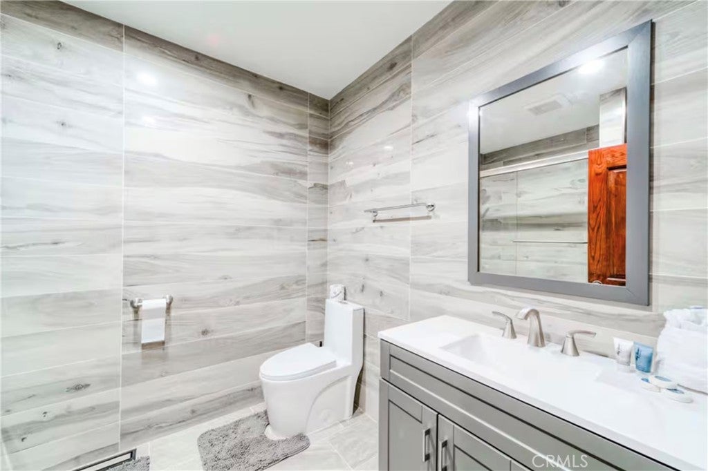 Big Bear Lake, California, 92315, United States, 4 Bedrooms Bedrooms, ,4 BathroomsBathrooms,Residential,Active,1999274