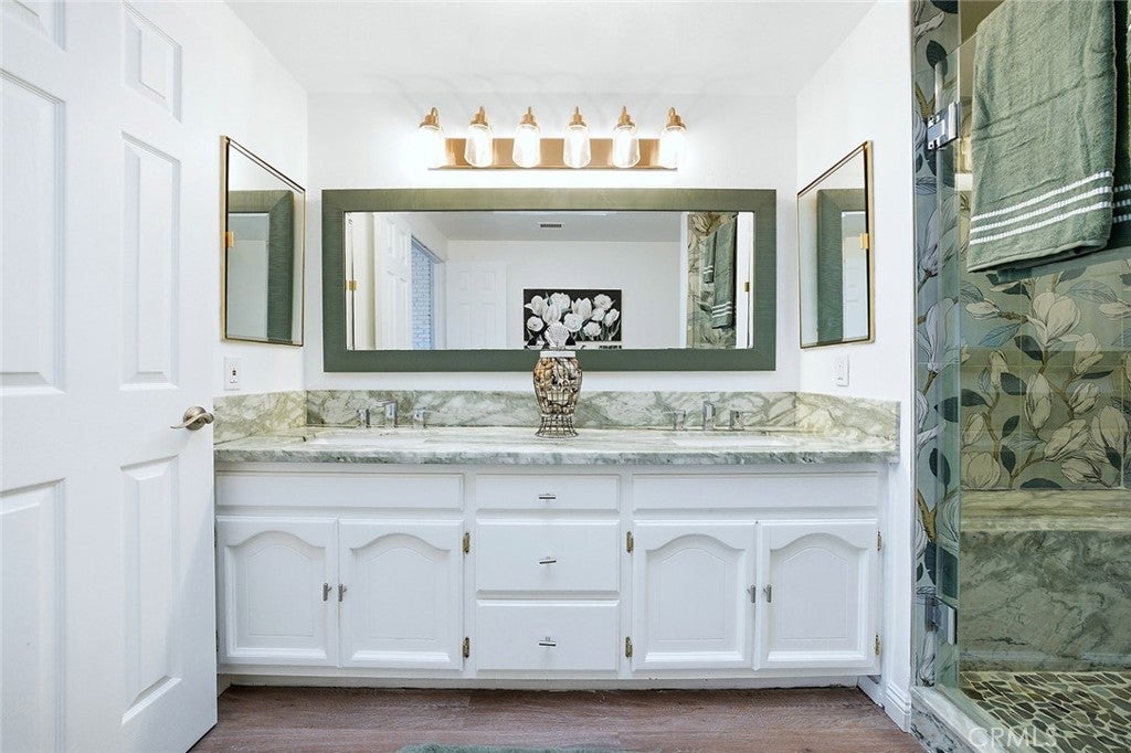 Seal Beach, California, 90740, United States, 4 Bedrooms Bedrooms, ,3 BathroomsBathrooms,Residential,Active,2010555