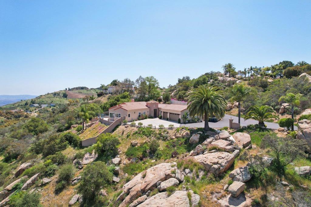 Fallbrook, California, 92028, United States, 3 Bedrooms Bedrooms, ,2 BathroomsBathrooms,Residential,Pending,1929395