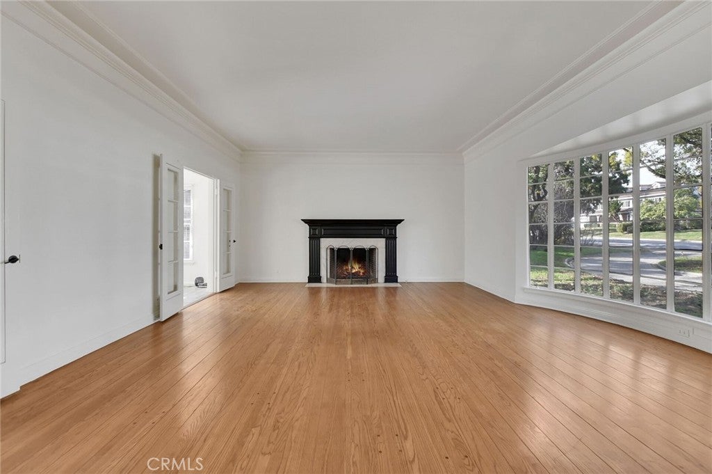 Pasadena, California, 91107, United States, 3 Bedrooms Bedrooms, ,3 BathroomsBathrooms,Residential,Active,1972145