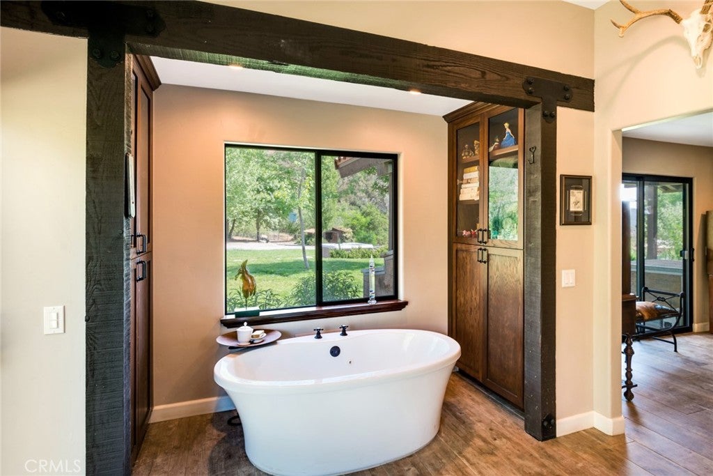 Oak Glen, California, 92399, United States, ,3 BathroomsBathrooms,Residential,Pending,1782592