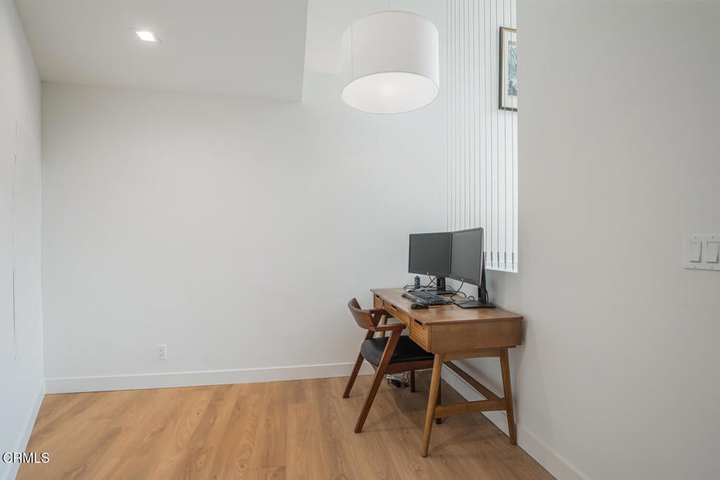 Ventura, California, 93001, United States, 3 Bedrooms Bedrooms, ,4 BathroomsBathrooms,Residential,Active,2016402