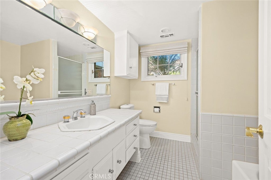 Arcadia, California, 91006, United States, 7 Bedrooms Bedrooms, ,8 BathroomsBathrooms,Residential,Active,1914824