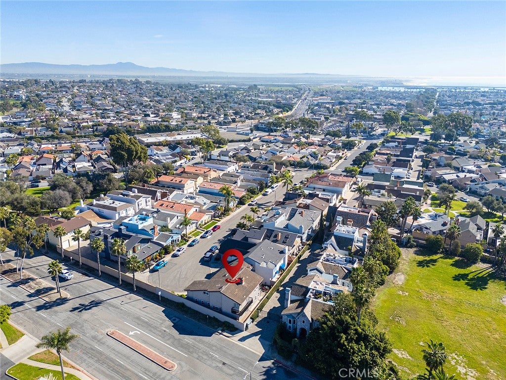 Seal Beach, California, 90740, United States, 4 Bedrooms Bedrooms, ,3 BathroomsBathrooms,Residential,Active,2010555