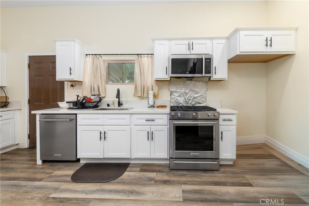 Yucaipa, California, 92399, United States, 5 Bedrooms Bedrooms, ,4 BathroomsBathrooms,Residential,Pending,1985872