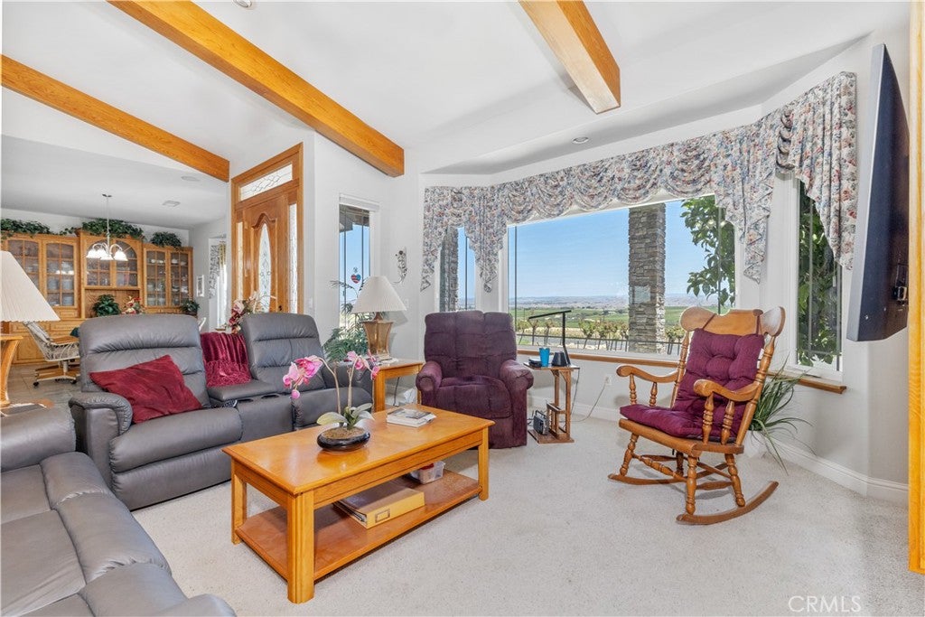 Paso Robles, California, 93446, United States, 7 Bedrooms Bedrooms, ,6 BathroomsBathrooms,Residential,Active,1919055