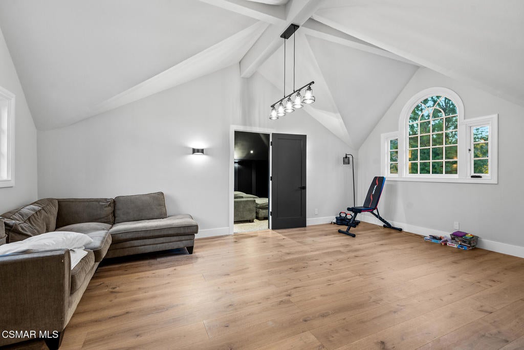 Agoura Hills, California, 91301, United States, 5 Bedrooms Bedrooms, ,7 BathroomsBathrooms,Residential,Pending,2006769