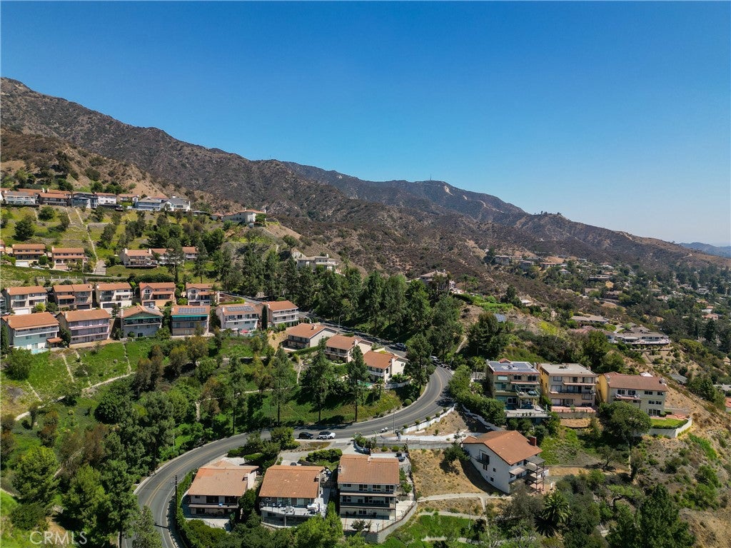 Burbank, California, 91501, United States, 5 Bedrooms Bedrooms, ,5 BathroomsBathrooms,Residential,Active,1943797