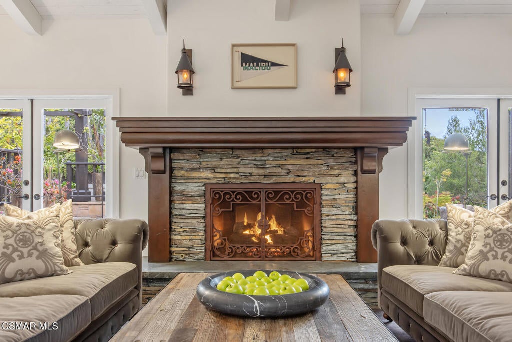Malibu, California, 90265, United States, 4 Bedrooms Bedrooms, ,5 BathroomsBathrooms,Residential,Active,1892428
