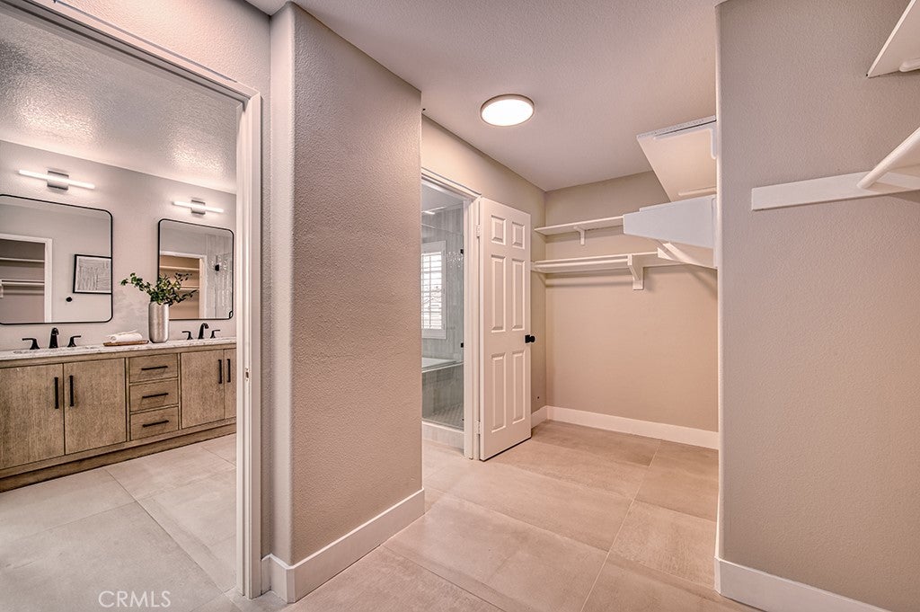 Rancho Santa Margarita, California, 92688, United States, 4 Bedrooms Bedrooms, ,3 BathroomsBathrooms,Residential,Active,2011858