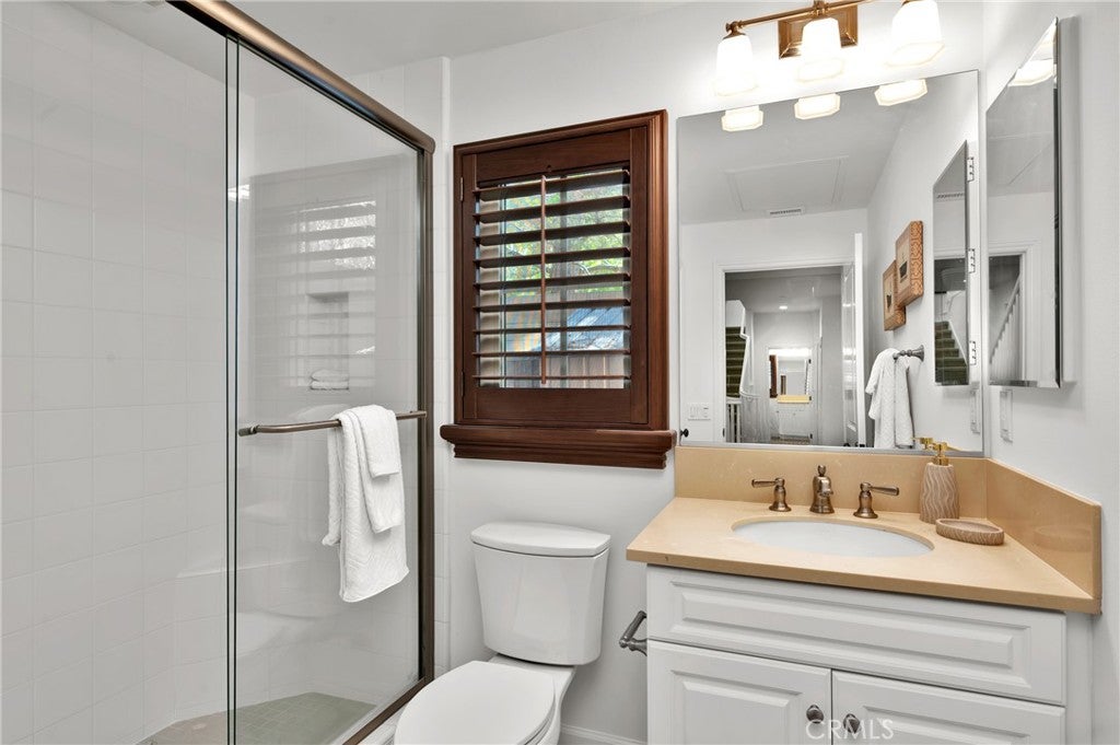 Irvine, California, 92618, United States, 4 Bedrooms Bedrooms, ,4 BathroomsBathrooms,Residential,Active,1894158