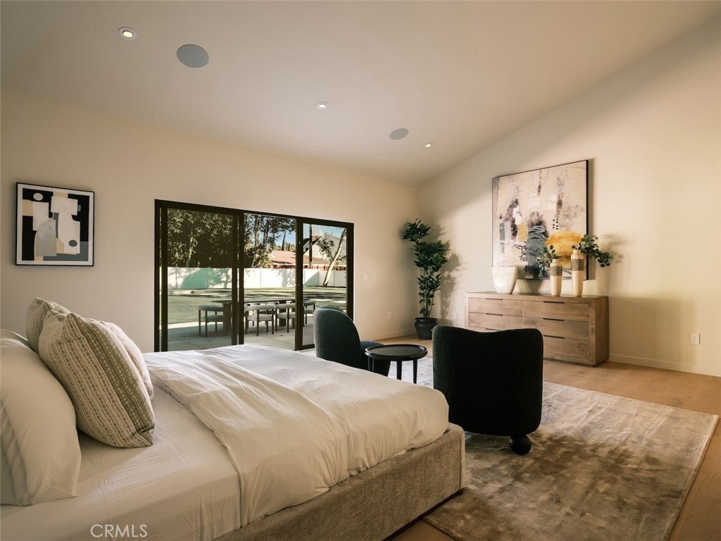 Northridge, California, 91325, United States, 4 Bedrooms Bedrooms, ,4 BathroomsBathrooms,Residential,Active,2030583