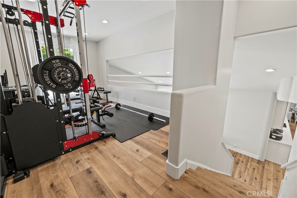 Northridge, California, 91325, United States, 4 Bedrooms Bedrooms, ,4 BathroomsBathrooms,Residential,Active,1936096