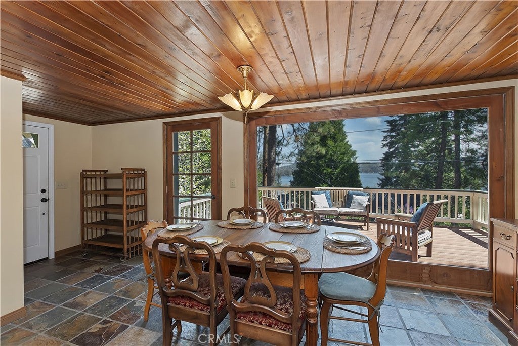 Lake Arrowhead, California, 92352, United States, ,4 BathroomsBathrooms,Residential,Active,1791398