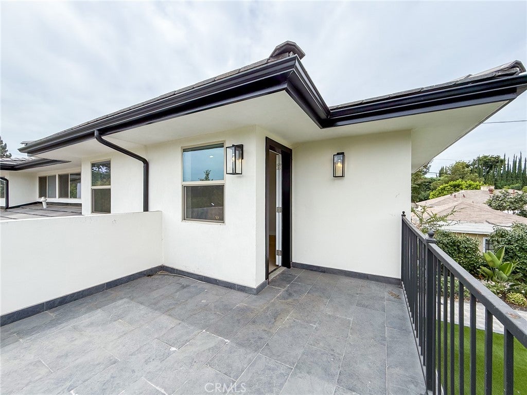 Pasadena, California, 91107, United States, 7 Bedrooms Bedrooms, ,8 BathroomsBathrooms,Residential,Active,1944066