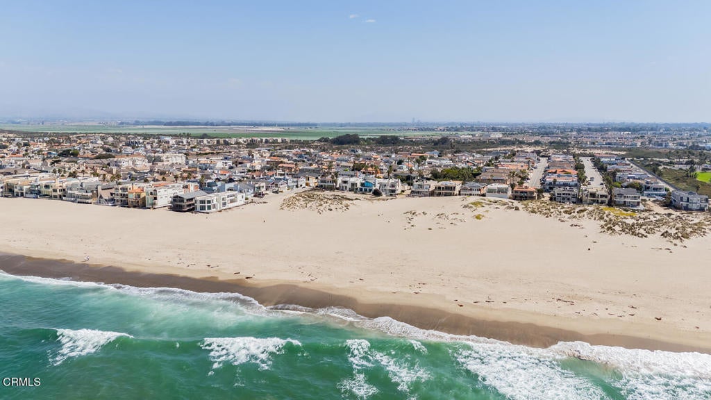 Oxnard, California, 93035, United States, 5 Bedrooms Bedrooms, ,6 BathroomsBathrooms,Residential,Contingent,1973330