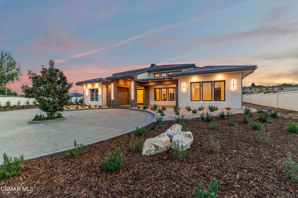 Camarillo, California, 93010, United States, 6 Bedrooms Bedrooms, ,7 BathroomsBathrooms,Residential,Active,2013156