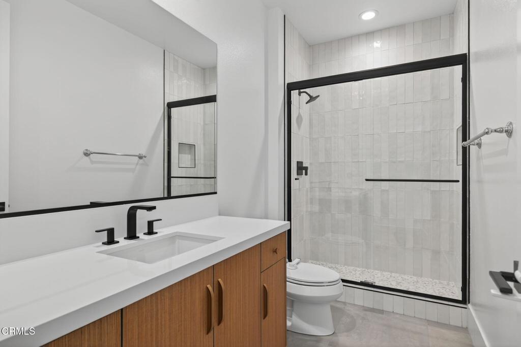 Porter Ranch, California, 91326, United States, 5 Bedrooms Bedrooms, ,6 BathroomsBathrooms,Residential,Active,1965808