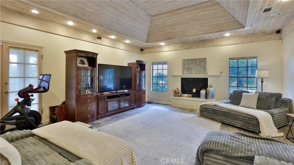 Redlands, California, 92373, United States, 5 Bedrooms Bedrooms, ,4 BathroomsBathrooms,Residential,Active,1985883