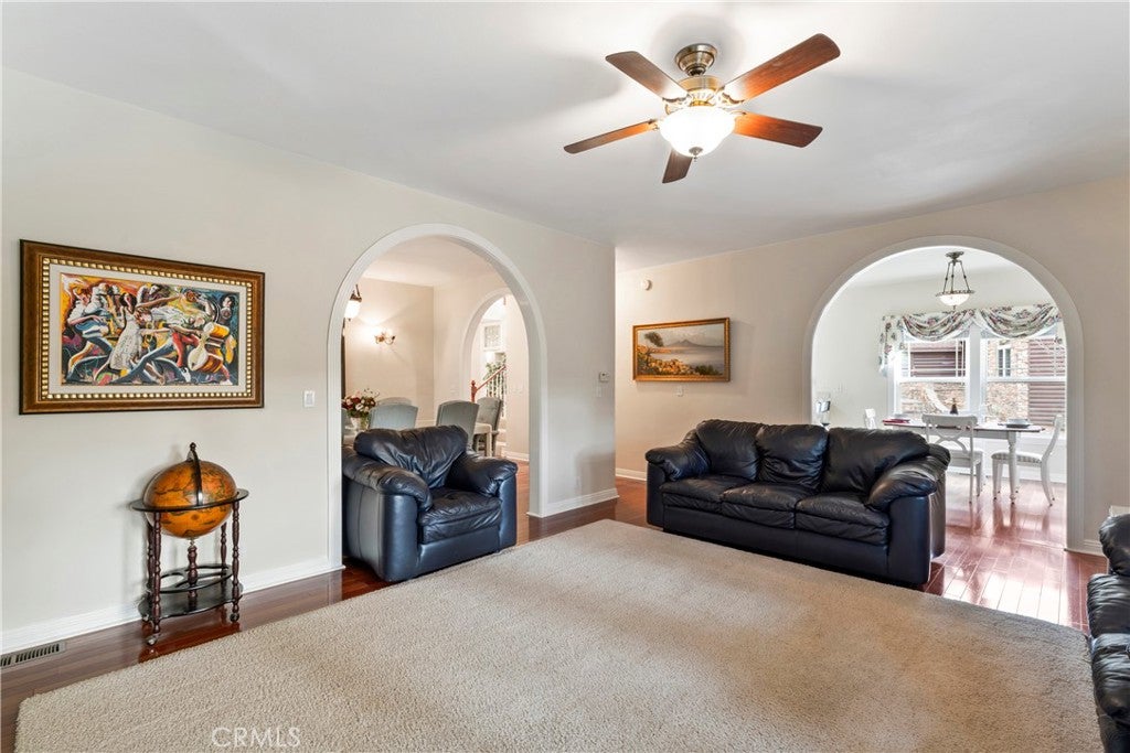 Lake Arrowhead, California, 92352, United States, 4 Bedrooms Bedrooms, ,4 BathroomsBathrooms,Residential,Active,2007295