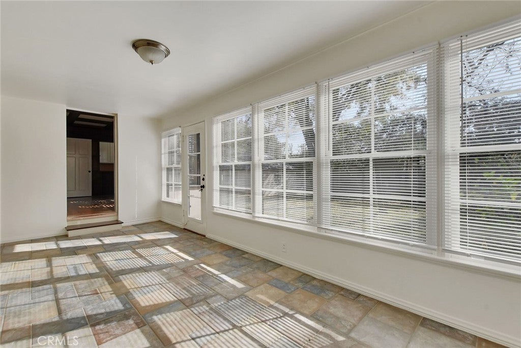 Pasadena, California, 91107, United States, 3 Bedrooms Bedrooms, ,3 BathroomsBathrooms,Residential,Active,1972145