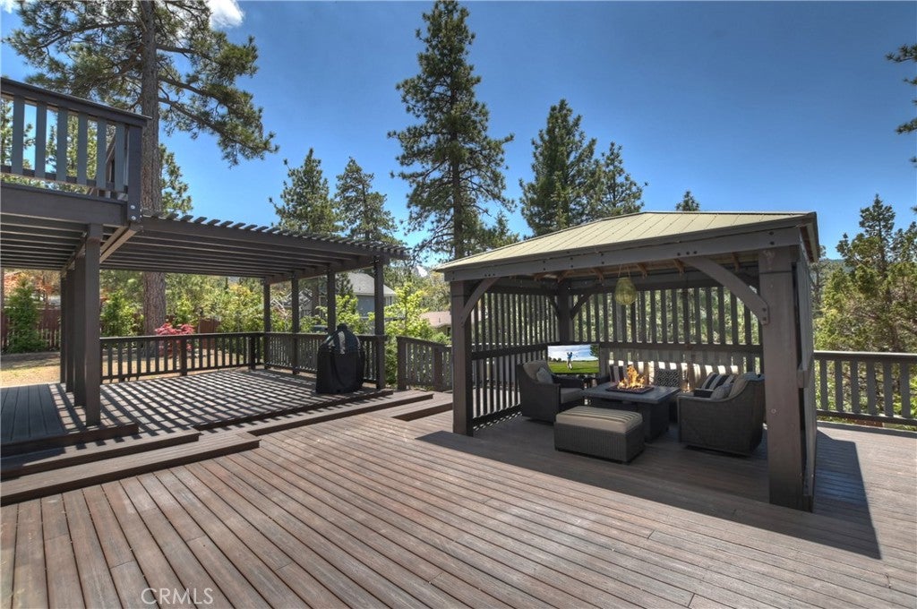 Big Bear City, California, 92314, United States, 4 Bedrooms Bedrooms, ,5 BathroomsBathrooms,Residential,Active,2006763