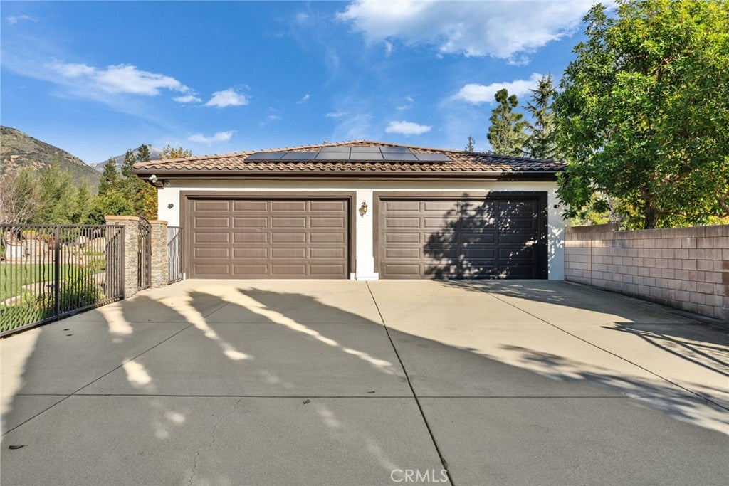 Claremont, California, 91711, United States, 5 Bedrooms Bedrooms, ,4 BathroomsBathrooms,Residential,Active,2010578