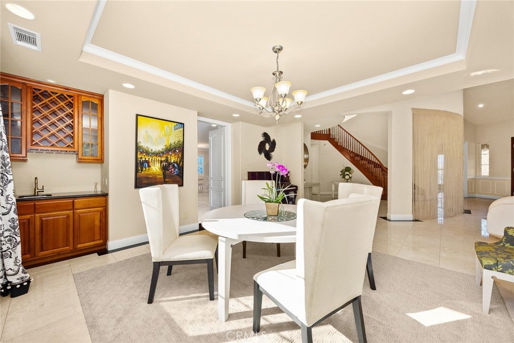 South Pasadena, California, 91030, United States, 4 Bedrooms Bedrooms, ,5 BathroomsBathrooms,Residential,Active,1905130