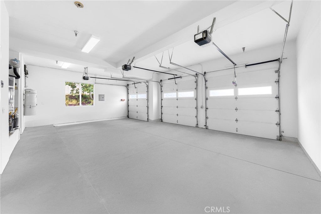 Chino Hills, California, 91709, United States, 5 Bedrooms Bedrooms, ,6 BathroomsBathrooms,Residential,Active,1986872