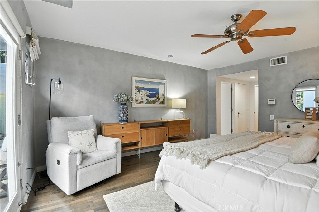 Santa Monica, California, 90405, United States, 3 Bedrooms Bedrooms, ,3 BathroomsBathrooms,Residential,Active,2008737