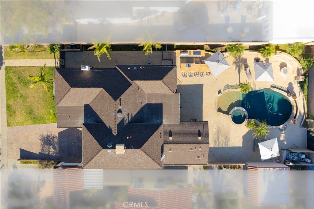 Burbank, California, 91501, United States, 4 Bedrooms Bedrooms, ,4 BathroomsBathrooms,Residential,Active,2003539