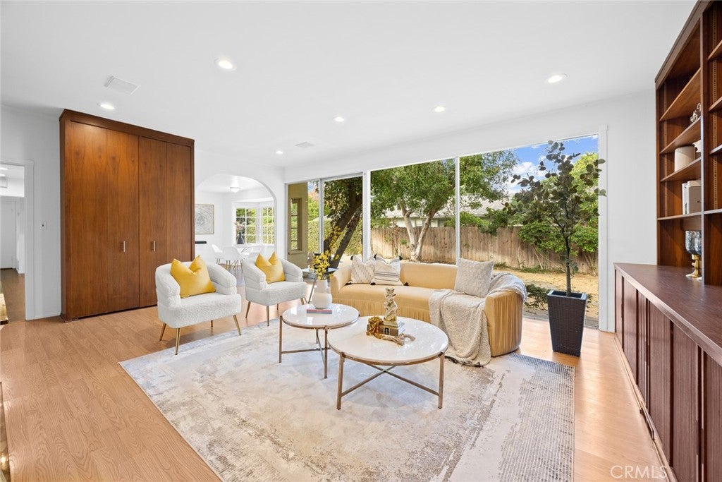 San Marino, California, 91108, United States, 4 Bedrooms Bedrooms, ,3 BathroomsBathrooms,Residential,Active,1993951