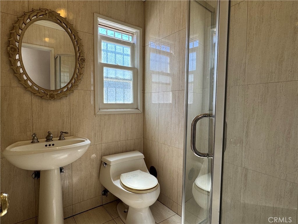 Los Angeles, California, 90036, United States, 5 Bedrooms Bedrooms, ,4 BathroomsBathrooms,Residential,Active,1952991