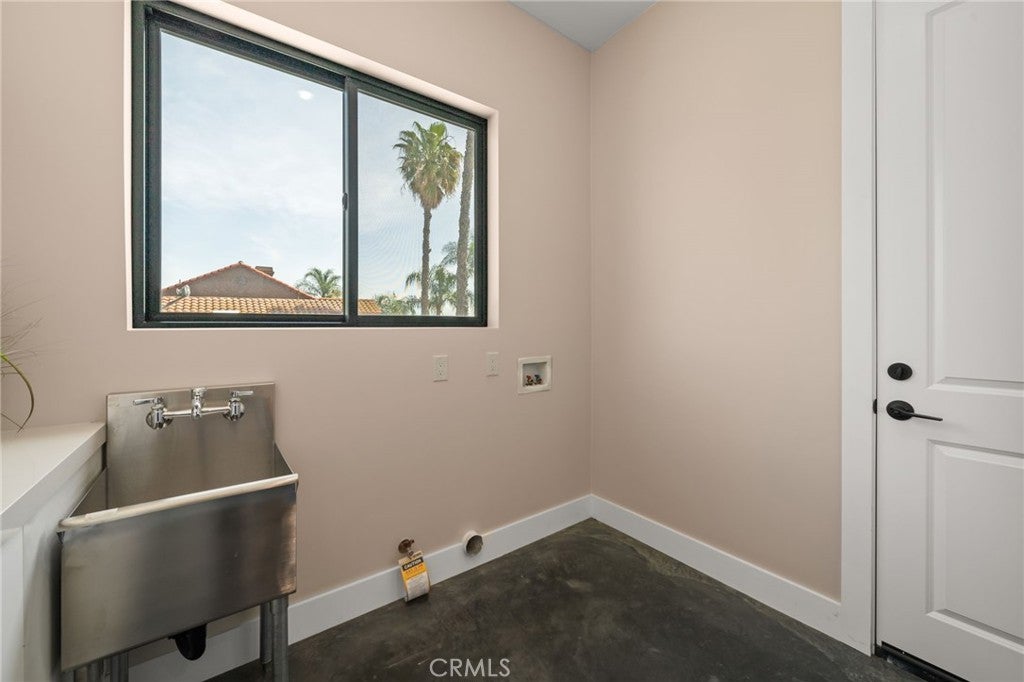 Chino Hills, California, 91709, United States, 5 Bedrooms Bedrooms, ,5 BathroomsBathrooms,Residential,Active,2030088