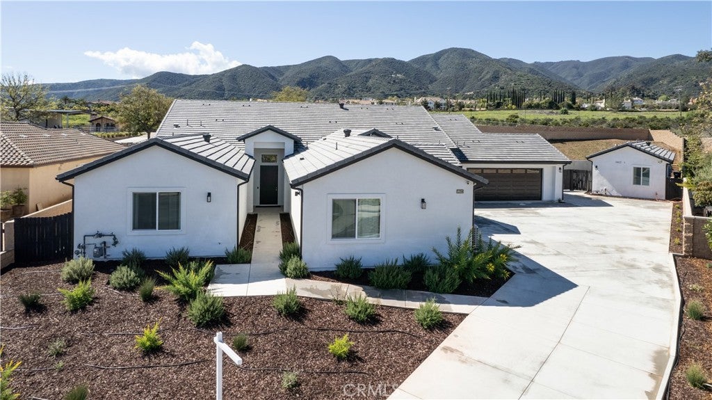 Corona, California, 92881, United States, 8 Bedrooms Bedrooms, ,9 BathroomsBathrooms,Residential,Active,1902941