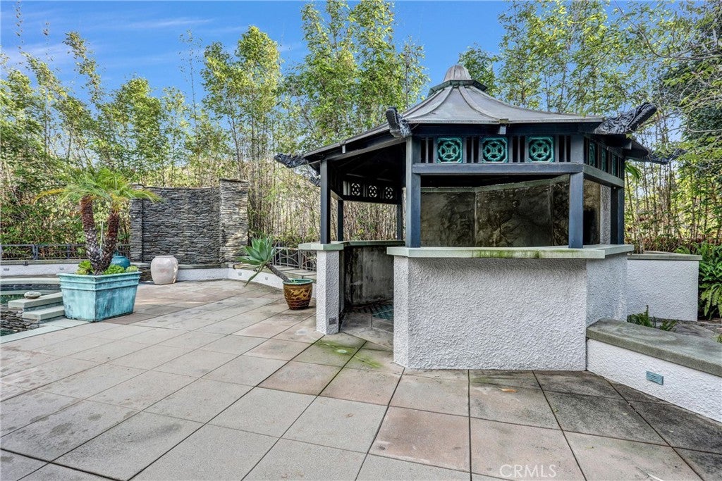 Pasadena, California, 91106, United States, 8 Bedrooms Bedrooms, ,10 BathroomsBathrooms,Residential,Active,1996260