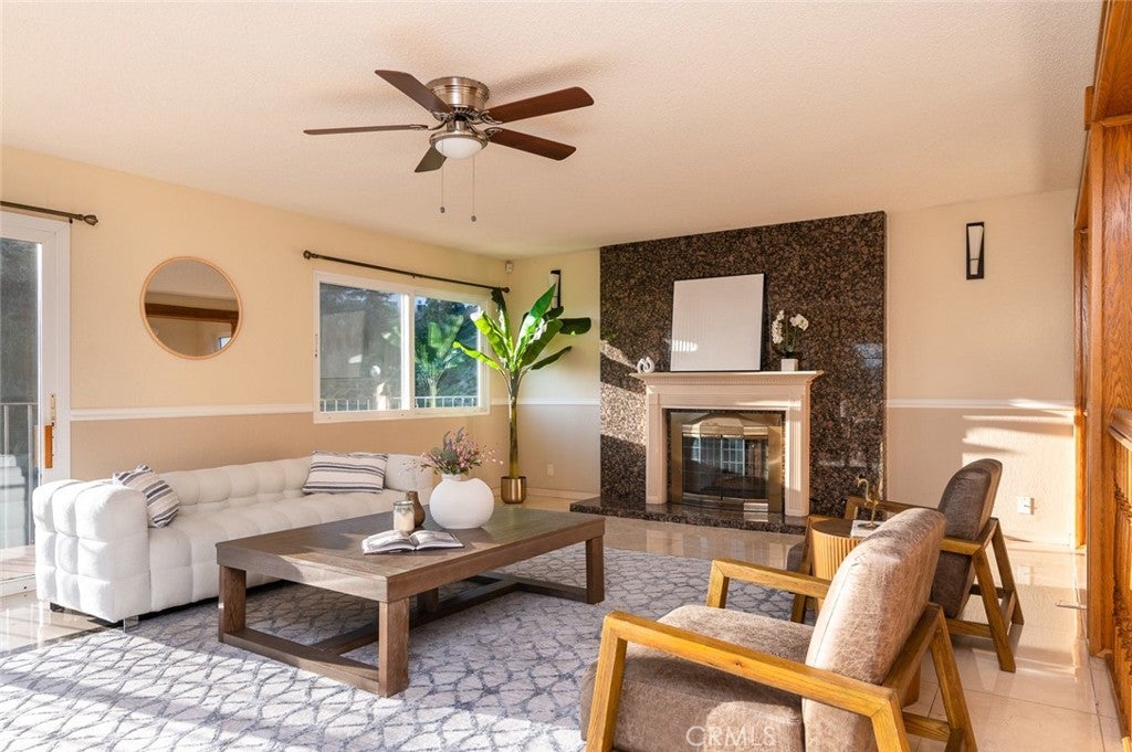 Burbank, California, 91501, United States, 5 Bedrooms Bedrooms, ,5 BathroomsBathrooms,Residential,Active,1943797