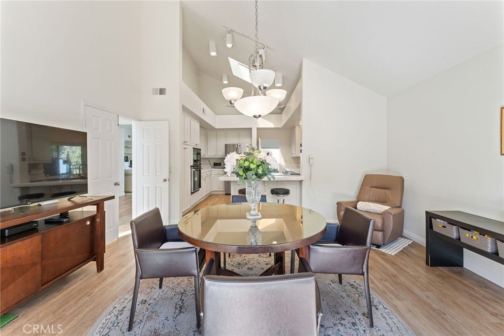 Irvine, California, 92603, United States, 4 Bedrooms Bedrooms, ,4 BathroomsBathrooms,Residential,Active,1986909