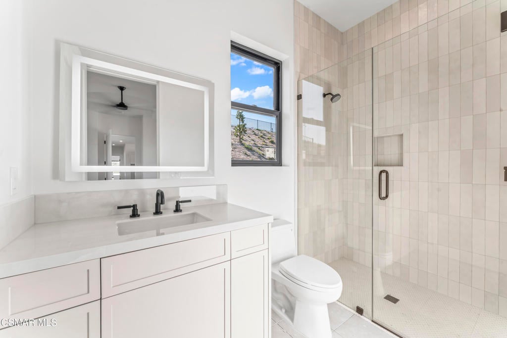 Camarillo, California, 93010, United States, 6 Bedrooms Bedrooms, ,7 BathroomsBathrooms,Residential,Active,2013156