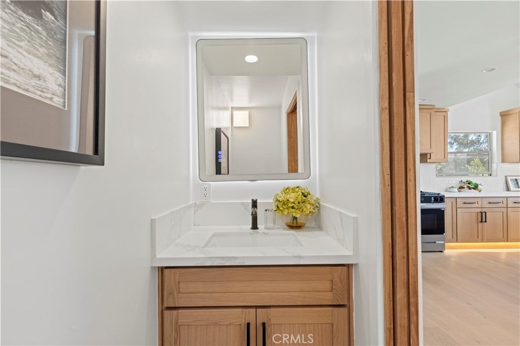 Los Angeles, California, 90046, United States, 3 Bedrooms Bedrooms, ,4 BathroomsBathrooms,Residential,Active,1862862