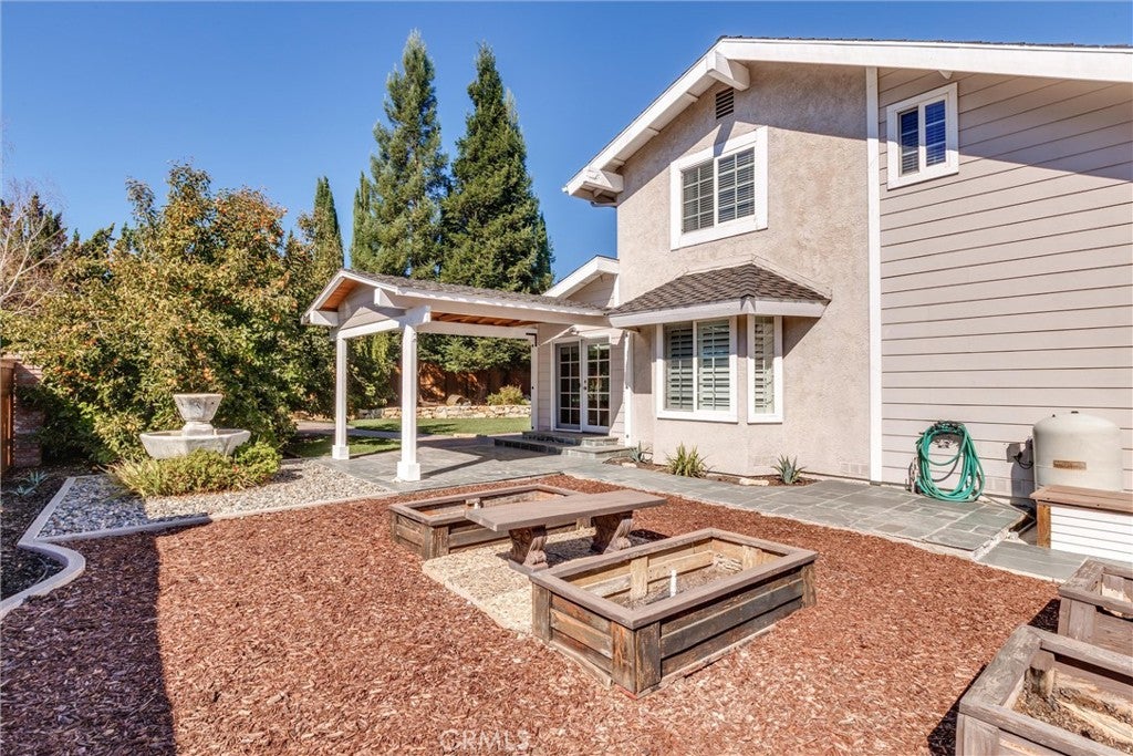 Paso Robles, California, 93446, United States, 4 Bedrooms Bedrooms, ,3 BathroomsBathrooms,Residential,Active,1973344