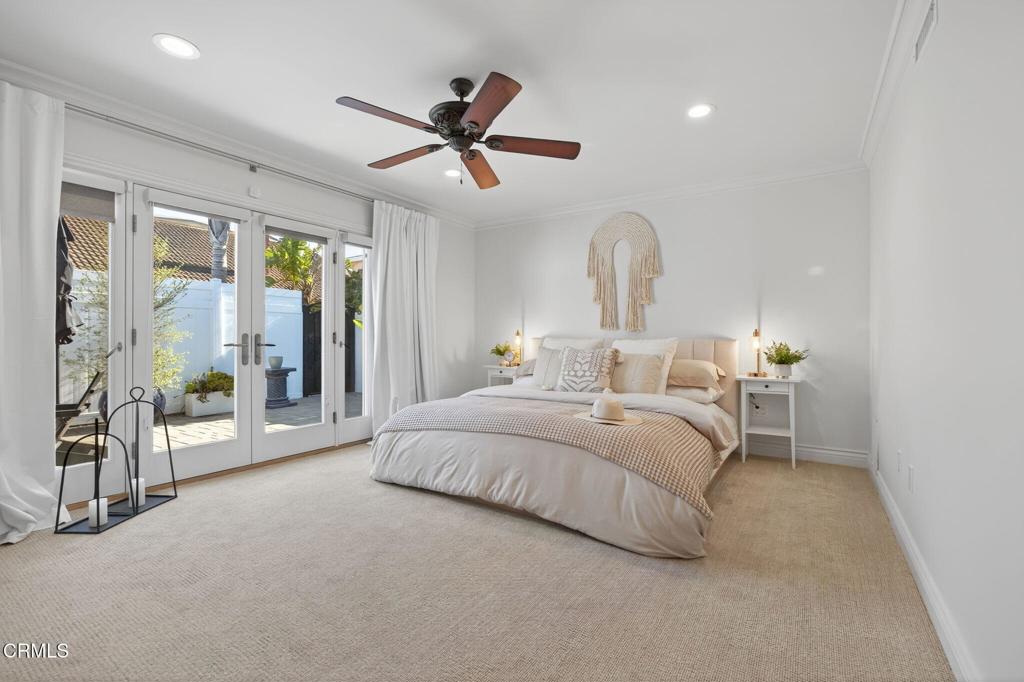 Oxnard, California, 93035, United States, 2 Bedrooms Bedrooms, ,2 BathroomsBathrooms,Residential,Active,1927655