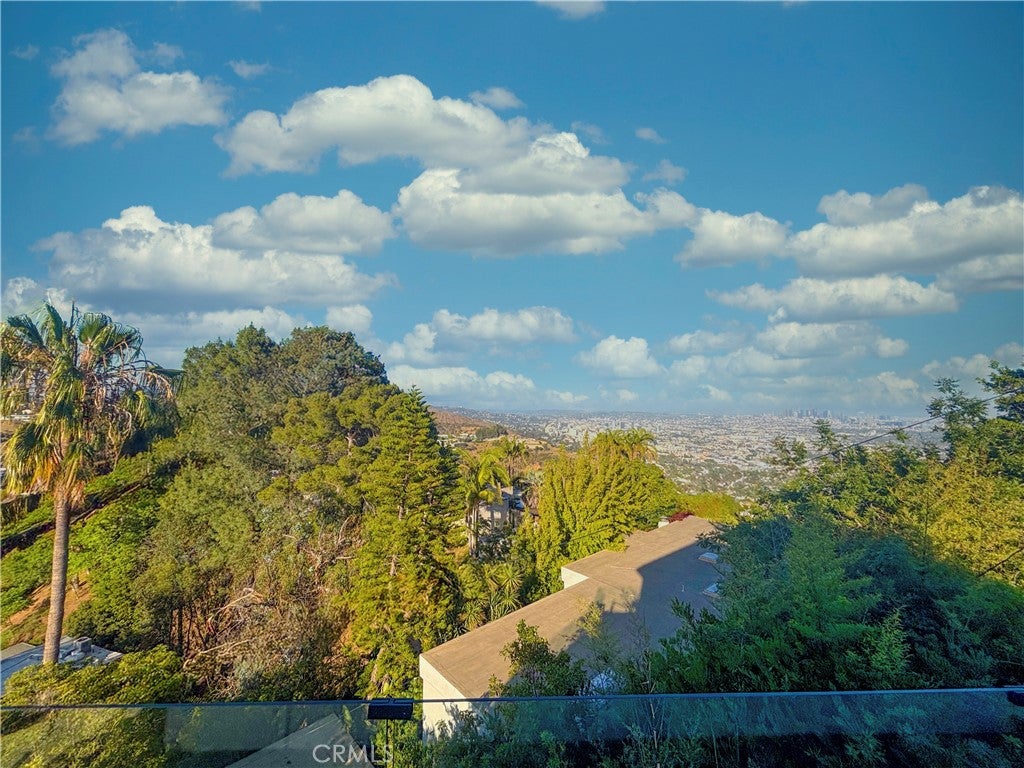 Los Angeles, California, 90046, United States, 3 Bedrooms Bedrooms, ,4 BathroomsBathrooms,Residential,Active,1862862
