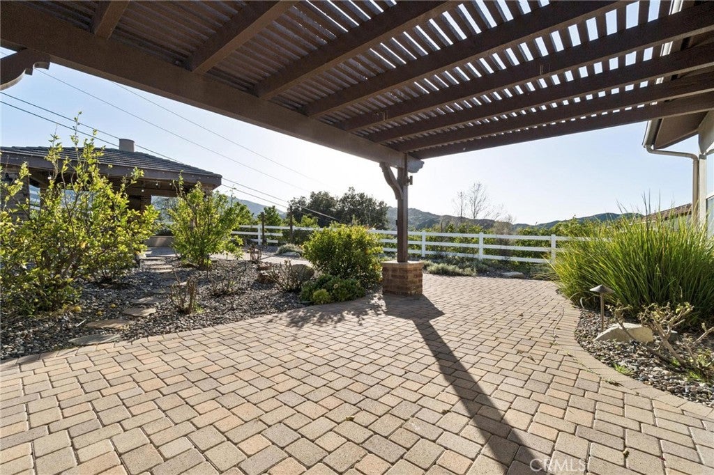 Canyon Country, California, 91387, United States, 3 Bedrooms Bedrooms, ,4 BathroomsBathrooms,Residential,Active,2015235